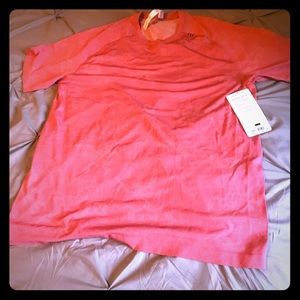 Lululemon run swiftly men’s top